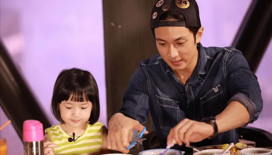 吴尊退出娱乐圈了吗_飞轮海 成员现状 台男团 发展历程