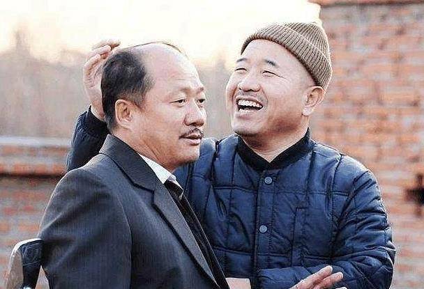 别羡慕女明星的发量了！当红小花当众卸掉假发，男嘉宾原地懵圈