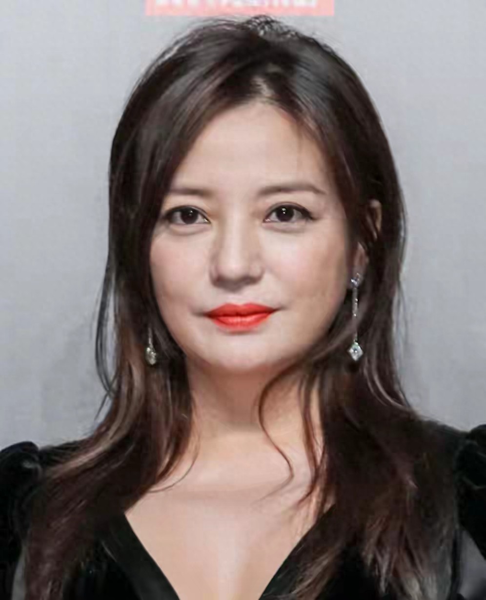 深夜直播突黑屏 赵薇复出遇阻 真相藏不住